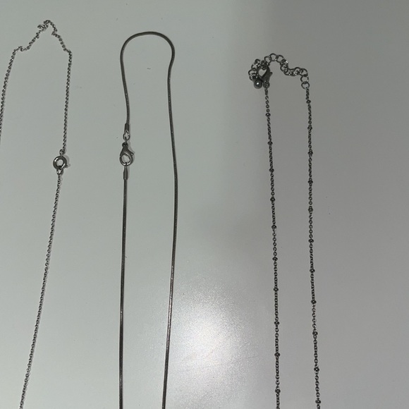 Necklaces - Picture 3 of 5